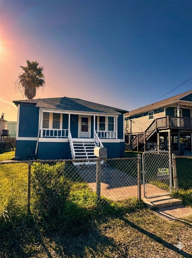 Building Photo - 1709 Biovu Dr