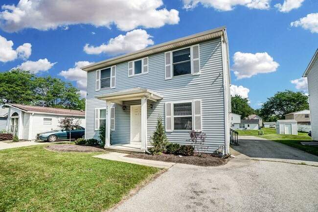 Foto del edificio - 3704 Willow Run Dr