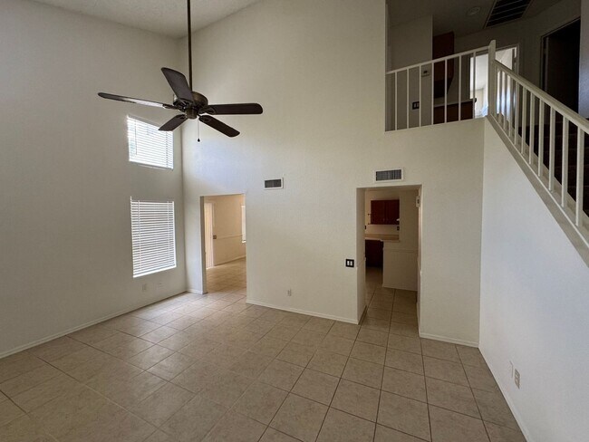 Foto del edificio - 5118 W Mercury Way