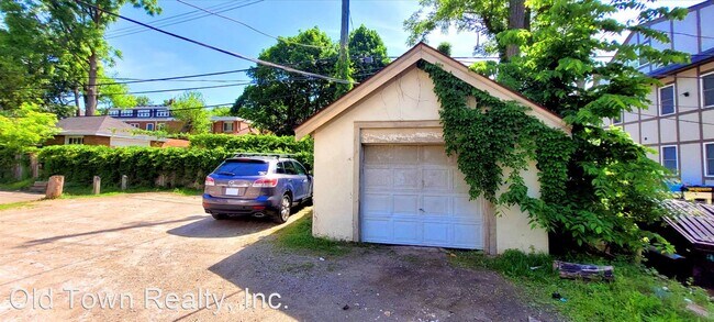 Building Photo - 14 br, 3 bath House - 725 Church Street