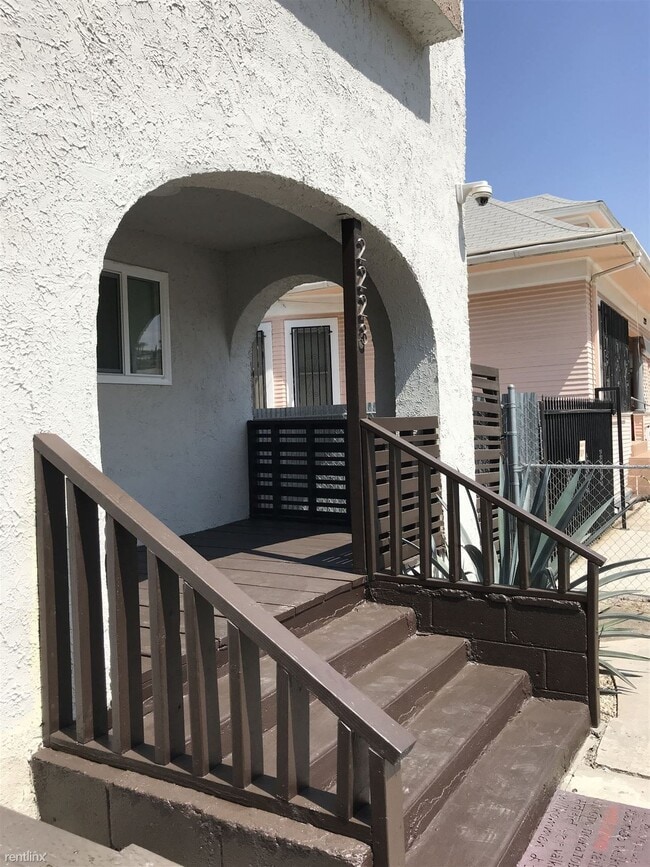 Building Photo - 2223 Griffin Ave