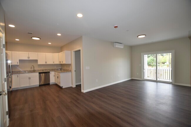 Foto del edificio - 217 Rockingham Rd