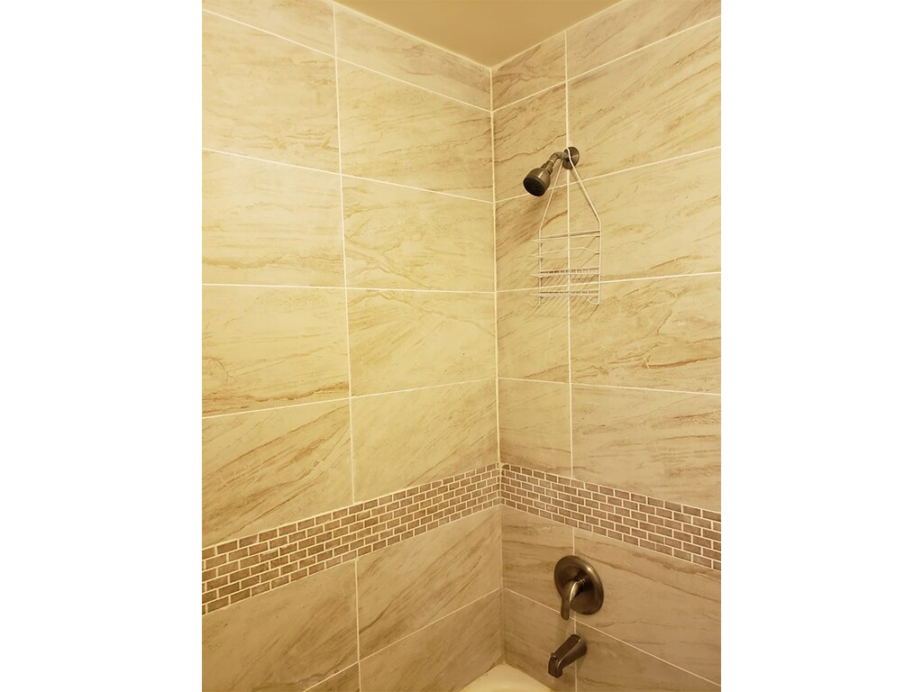 Building Photo - 1633 St Johns Pl