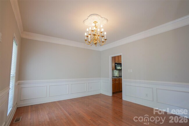 Foto del edificio - 3552 Weddington Oaks Dr