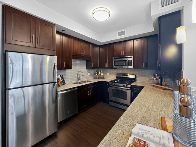 Foto del edificio - 61 W Hubbard St