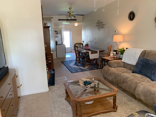 Living room including dining area - 722 Chess St