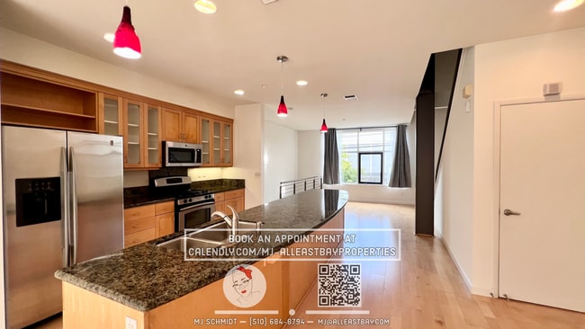 Contemporary three-story Live/Work Townhou... - Contemporary three-story Live/Work Townhou... Townhome