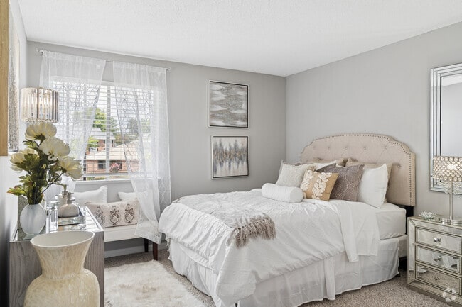 Apartamento Hereford de 1 dormitorio y 1 baño - 550 pies cuadrados - Dormitorio principal - Duke Manor- Students save up to 10%!