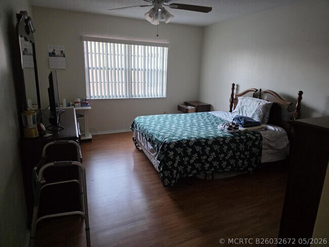 Foto del edificio - 3048 Sunrise Lakes Dr E