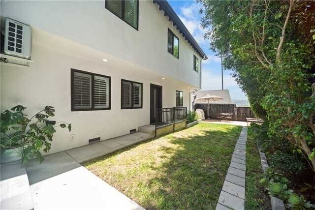 Foto principal - 5928 Weaver St
