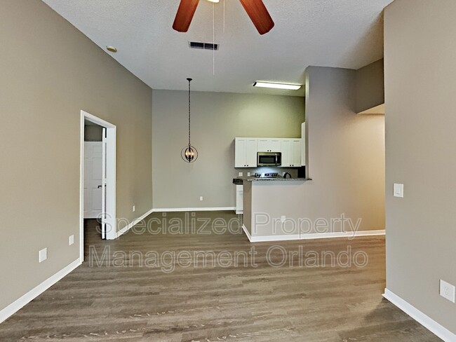 Building Photo - 2532 Grassy Point Dr
