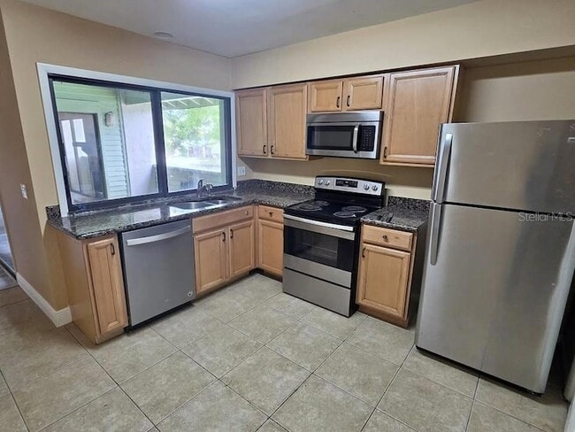 Building Photo - 4158 Pinelake Ln