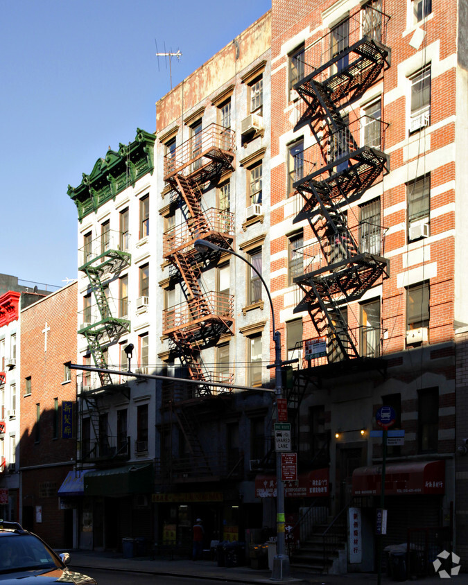 Foto del edificio - 107 Madison St