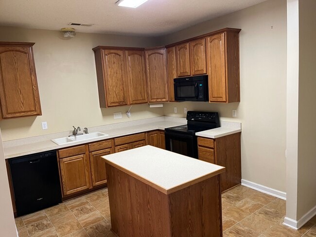 Open Kitchen - 502 Brittany Way