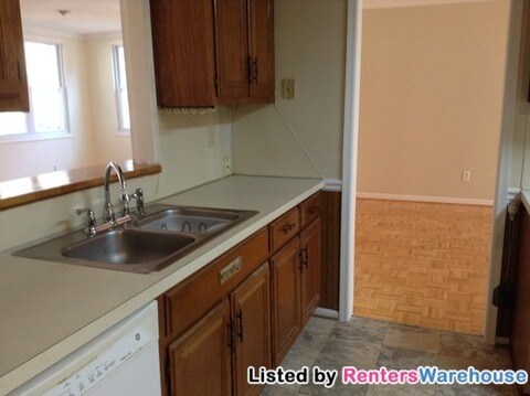 Foto del edificio - 723 Twin Brooks Ct SE