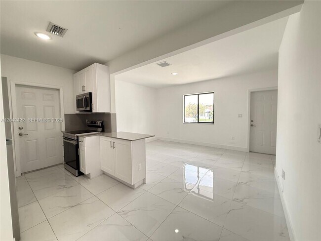 Foto del edificio - 450 Beacom Blvd