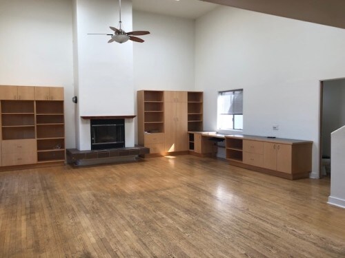 Building Photo - 710 4th Ave