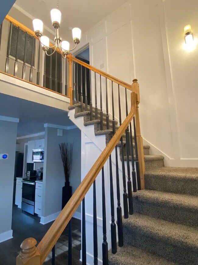 Foto del edificio - Beautiful 3 bed, 2 bath in Central