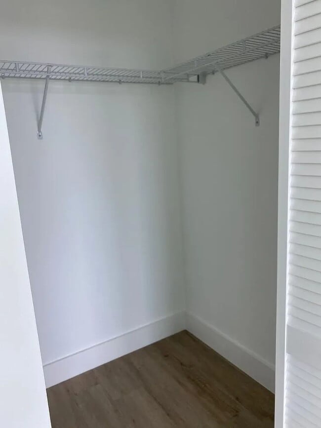 Building Photo - "Charming 1-Bedroom Retreat in the Heart of Davie, FL – Perfect for Cozy Living!"