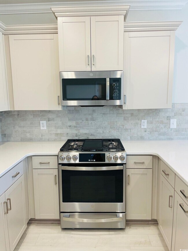Building Photo - 315 Portofino Dr