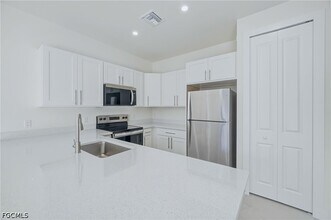 Building Photo - 5428 Bristo St