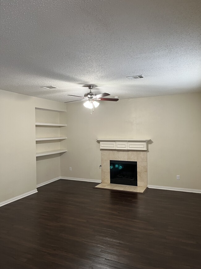 Building Photo - 2361 Shinnery Oak Dr