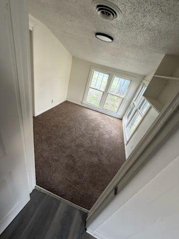 Foto del edificio - 813 E Oak St