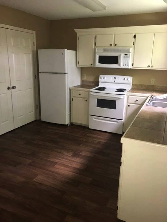 Building Photo - 325 Dubose St