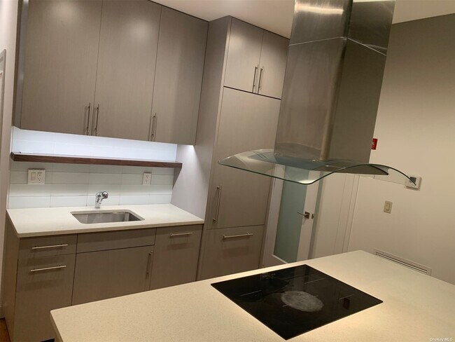 Foto del edificio - 42-35 192nd St