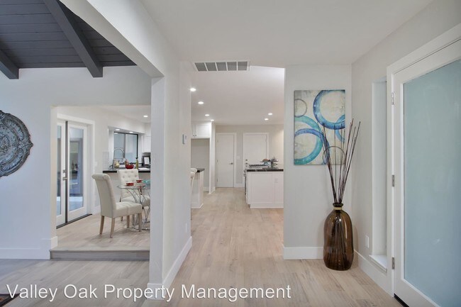 Foto del edificio - 1508 Countryview Dr