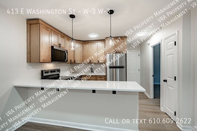 Foto del edificio - 413 E Washington St