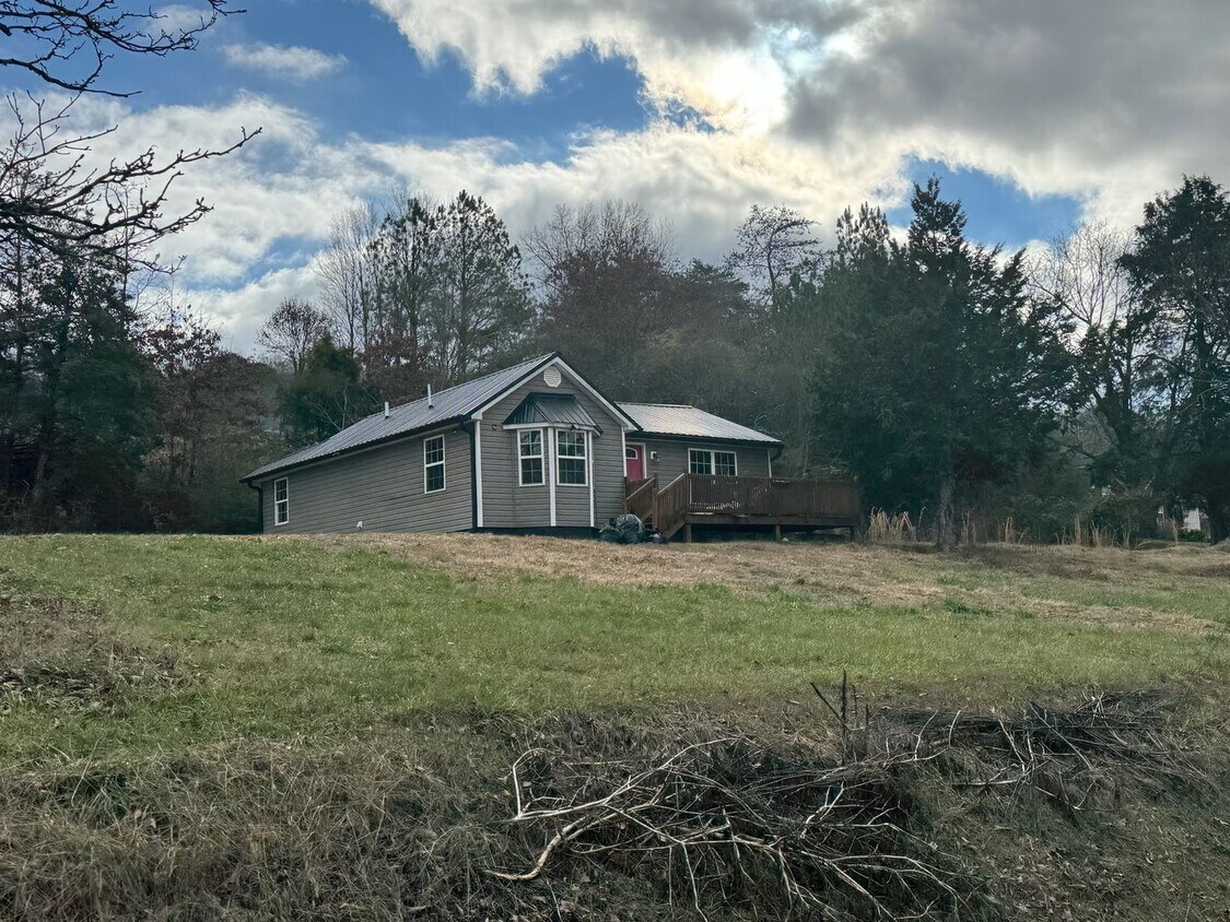 Foto principal - 800 Tennessee Nursery RD NW