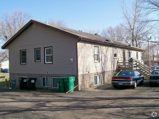 Foto del edificio - 1075-1081 Greystone Ave N