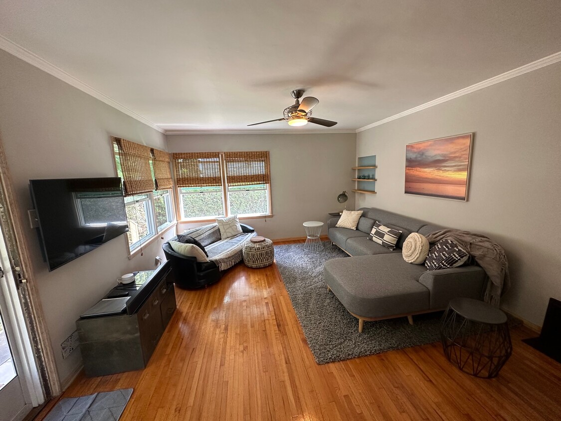 Photo - 1234 Franklin St (Santa Monica, CA)