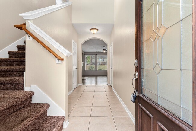 Building Photo - 19 E Twinvale Loop