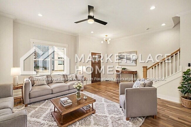 Foto del edificio - 1034 E Trinity Ln