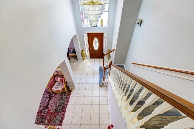 Building Photo - 14710 Kendallbrook Dr