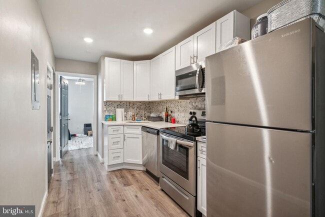 Foto del edificio - 655 N 33rd St