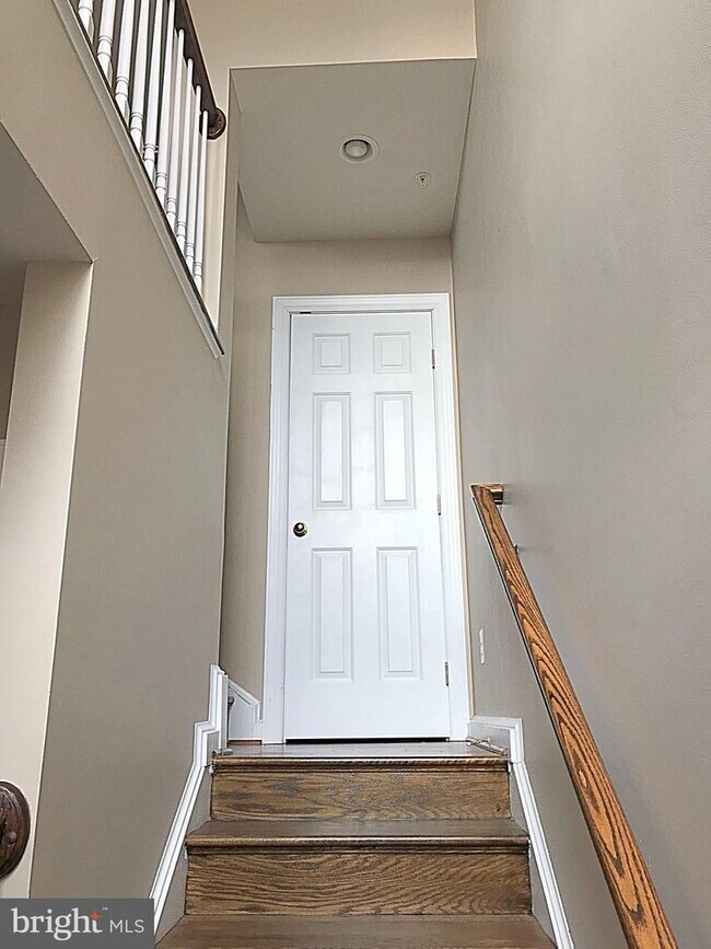 Building Photo - 5115 Strawbridge Terrace