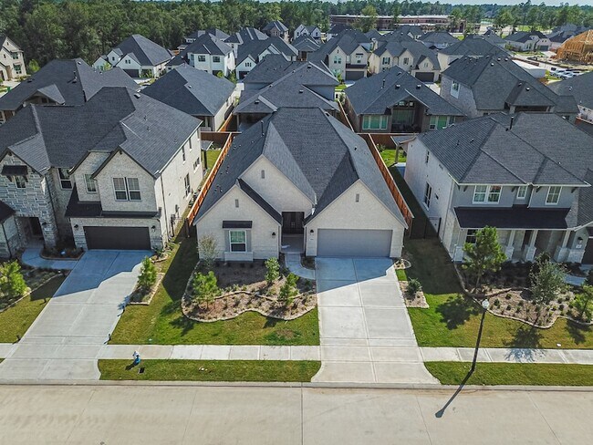 Foto del edificio - 28156 Graywood Dr