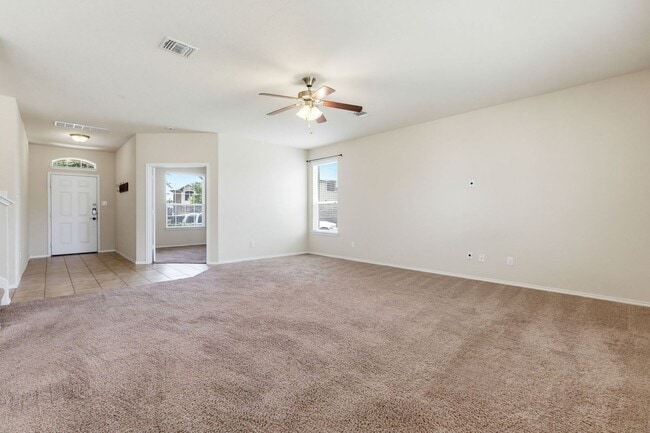 Building Photo - 4 bedroom home located in Yowell Ranch