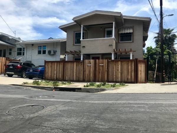 Primary Photo - 1110 1/2 Benton Way