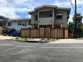 Building Photo - 1110 1/2 Benton Way