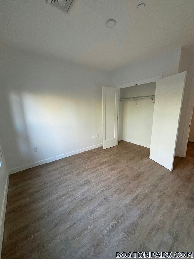 Building Photo - 199 Gardner St