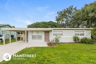 Building Photo - 3153 SE Banyan St