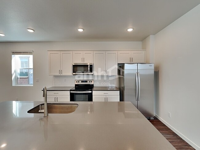 Foto del edificio - 374 N Addison Way