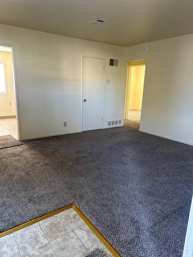 Foto principal - 50 Mosswood Ave