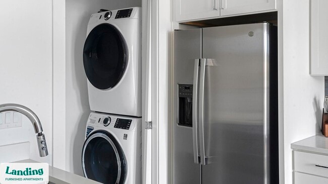 Foto del edificio - 5511 Caprock Smt Dr