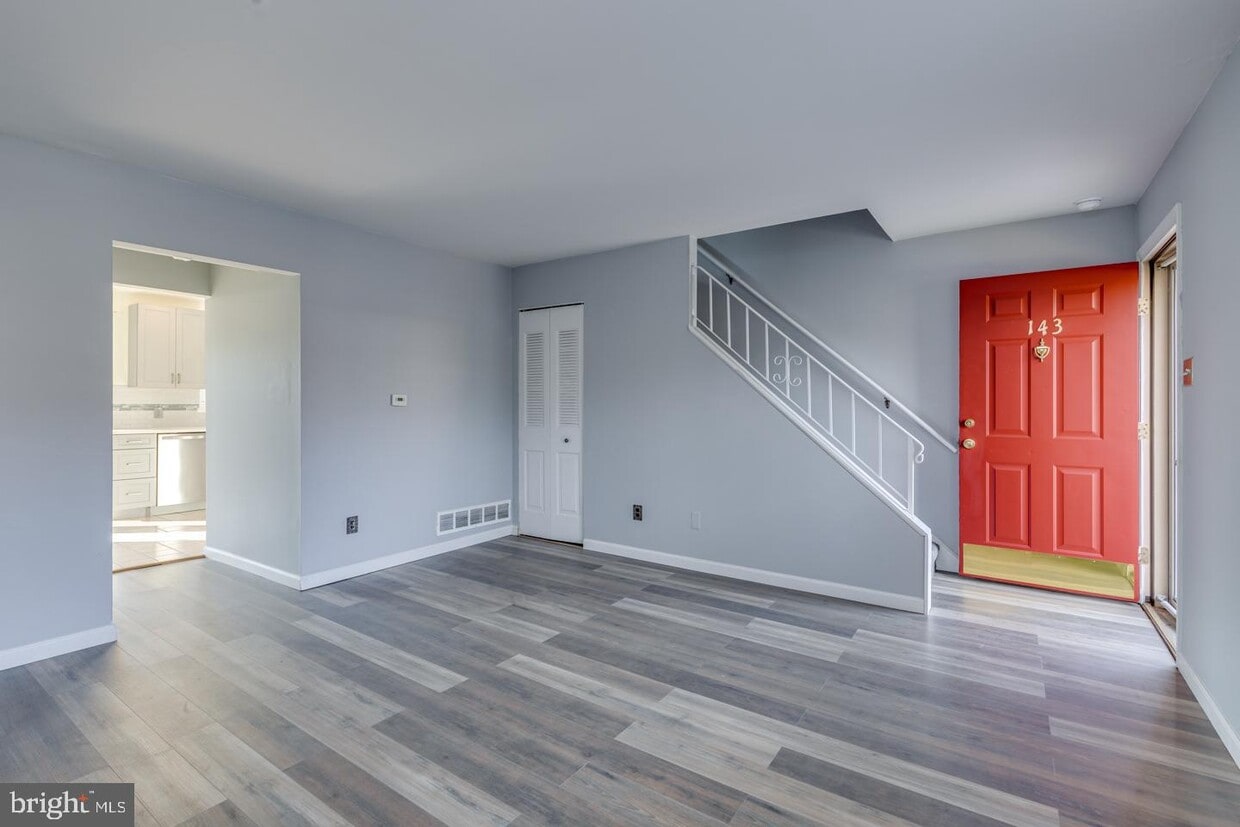 143 Eaves Mill Rd, Medford, NJ 08055 Townhome Rentals in Medford NJ