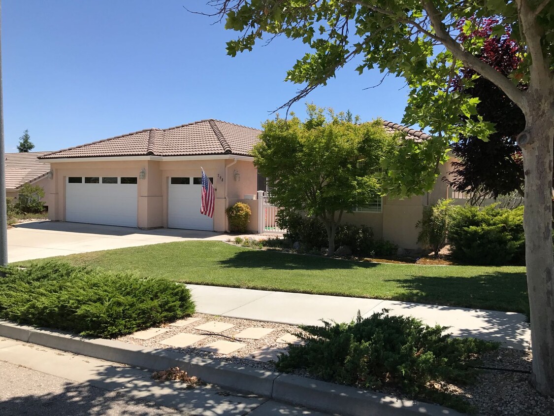 Primary Photo - Beautiful home with detached casita
